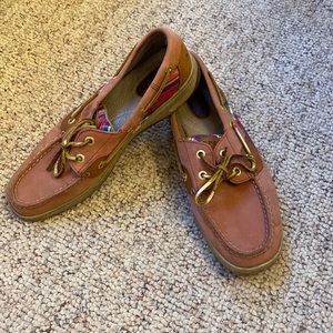Pink Sperry Topsider 7.5